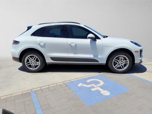 Used 2021 Porsche Macan AWD/4WD image 3
