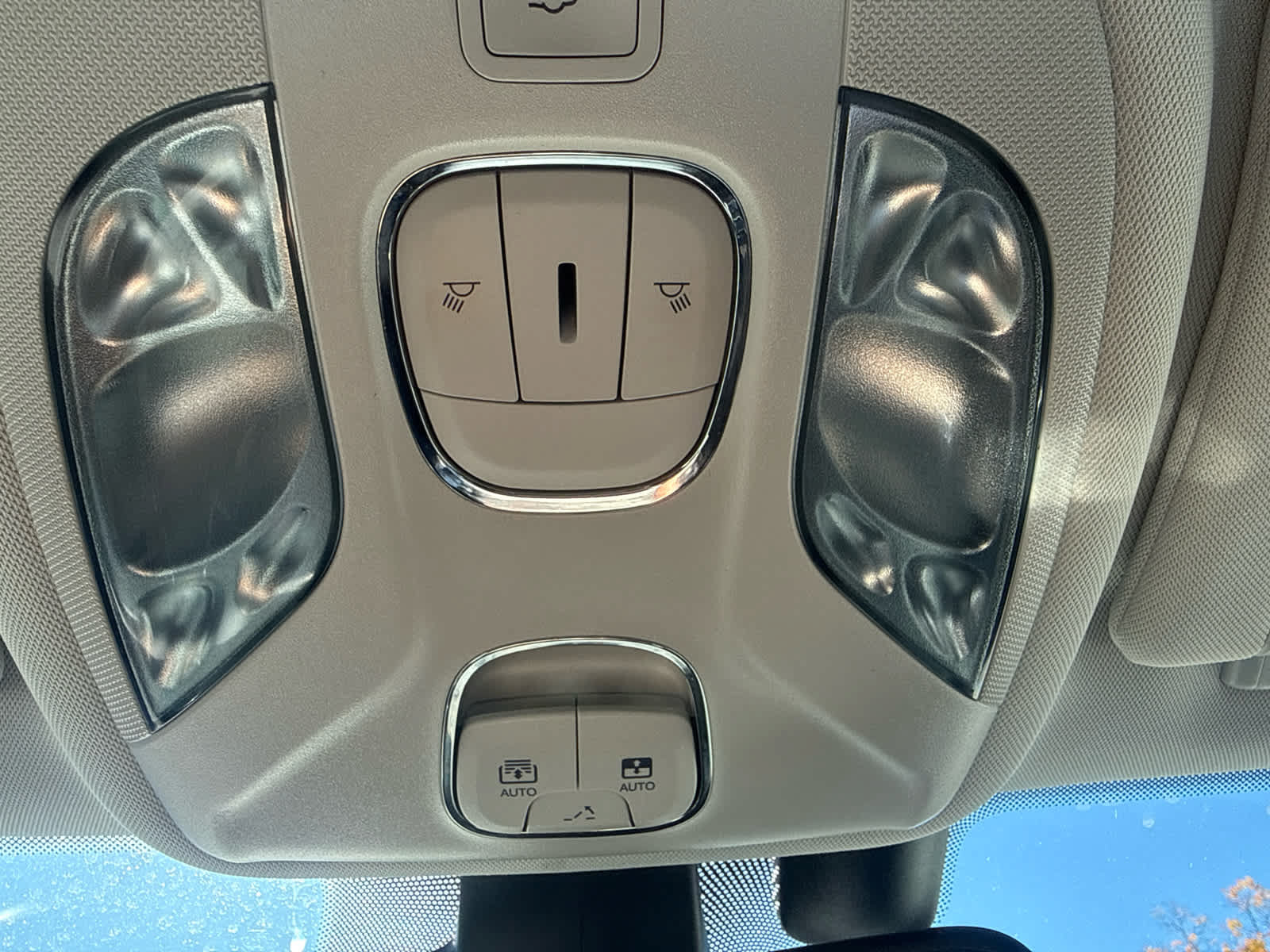 Used 2021 Jeep Compass Limited w/ Sun and Sound Group AWD/4WD image 24