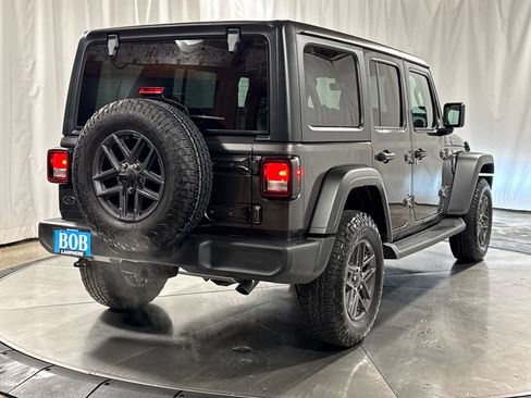 Used 2025 Jeep Wrangler Unlimited Sport AWD/4WD image 8