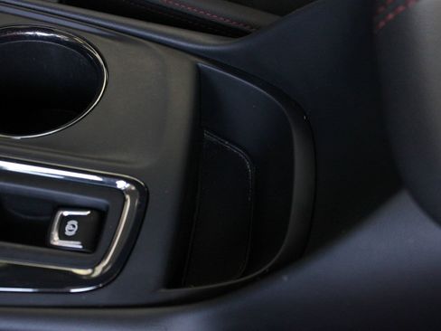 Used 2024 Chevrolet Equinox RS FWD image 48