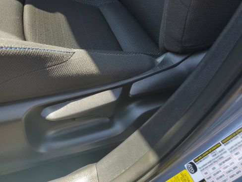 Used 2022 Toyota Corolla SE w/ Carpet Mat Package (TMS) FWD image 21