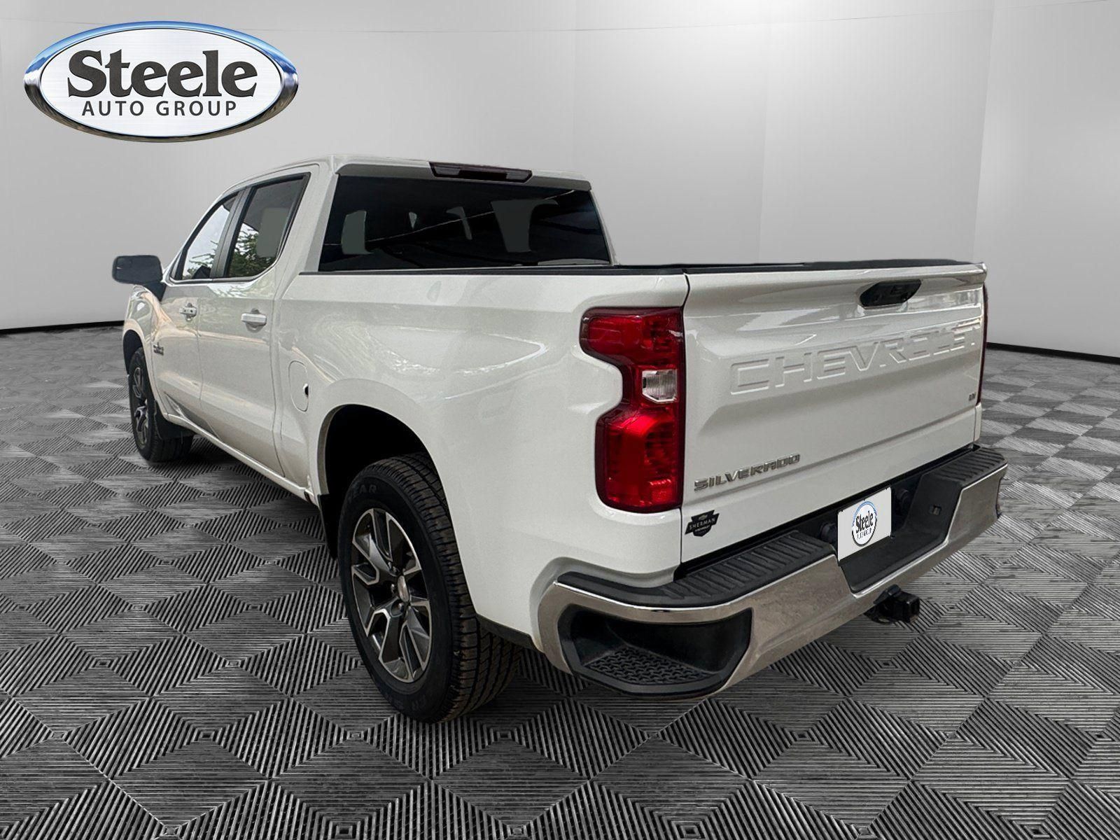 Used 2023 Chevrolet Silverado 1500 LT w/ Protection Package RWD image 3