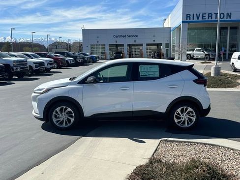 New 2027 Chevrolet Bolt LT w/ Comfort Package FWD image 20