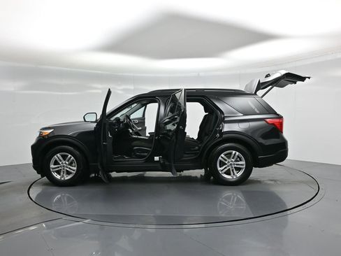 Certified 2022 Ford Explorer XLT image 37