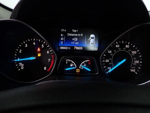 Used 2018 Ford Escape SE w/ SE Sync 3 Package AWD/4WD image 27