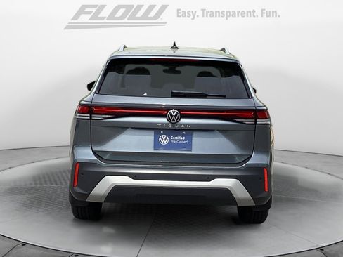 Used 2025 Volkswagen Tiguan S w/ 18" Wheel Package FWD image 6