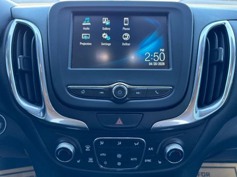 Used 2018 Chevrolet Equinox LT image 22