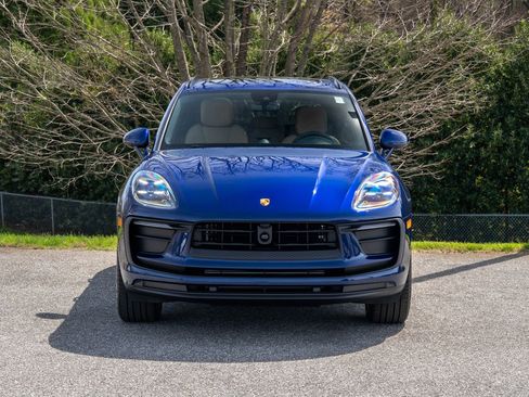 New 2026 Porsche Macan AWD/4WD image 10