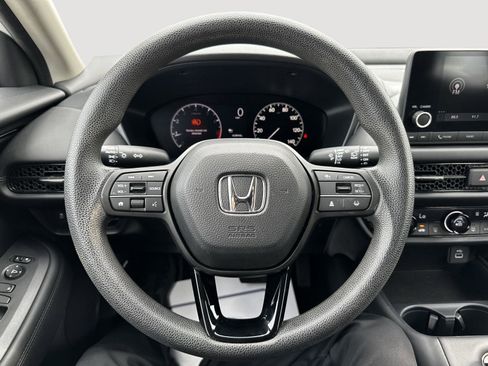 Used 2023 Honda HR-V LX image 10