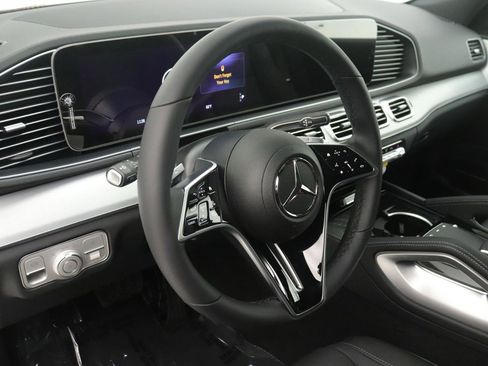 New 2026 Mercedes-Benz GLE 450 4MATIC image 4
