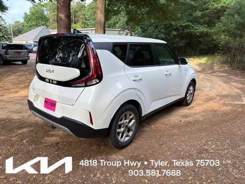 Certified 2024 Kia Soul LX w/ Option Group 015 FWD image 9