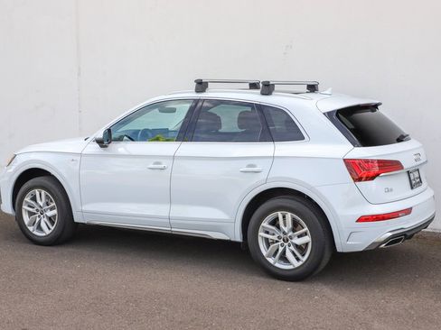 Used 2023 Audi Q5 2.0T Premium w/ Convenience Package AWD/4WD image 15