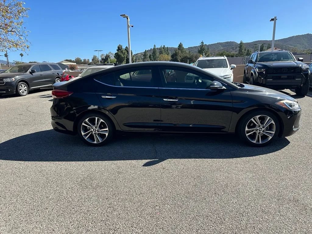 Used 2017 Hyundai Elantra Limited w/ Limited Ultimate Package 05 FWD image 5