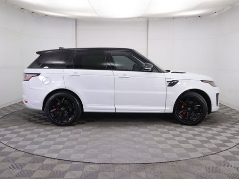 Used 2022 Land Rover Range Rover Sport SVR image 4