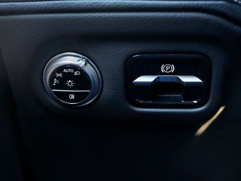 Used 2023 Mercedes-Benz EQS 450+ SUV image 59