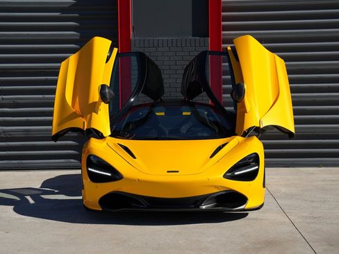 Used 2019 McLaren 720S Performance image 4