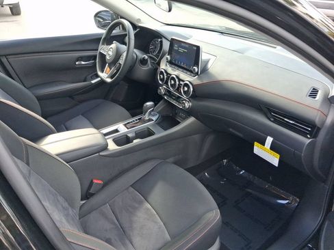 Used 2025 Nissan Sentra SR w/ Midnight Edition FWD image 21