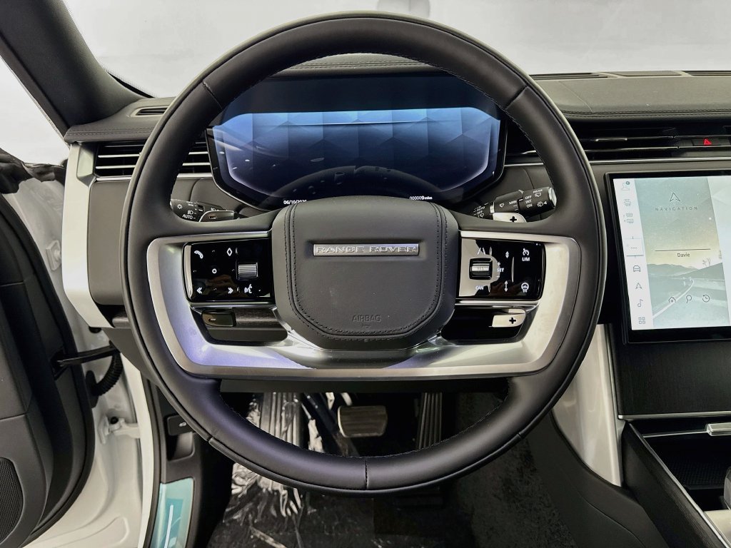 New 2027 Land Rover Range Rover Long Wheelbase SE AWD/4WD image 11