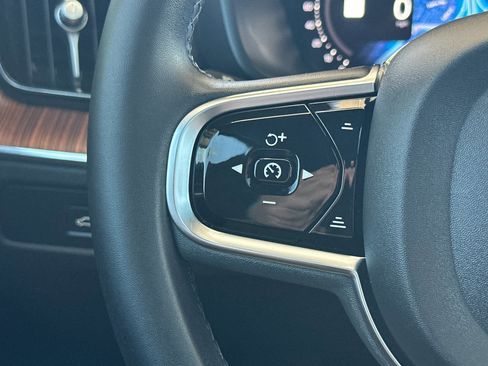 Certified 2023 Volvo XC60 B5 Plus w/ Climate Package FWD image 28