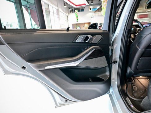 Used 2024 BMW X5 xDrive40i w/ Executive Package image 20