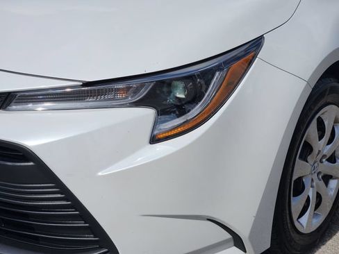 Used 2025 Toyota Corolla LE FWD image 6
