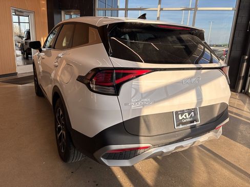 Certified 2023 Kia Sportage EX image 9