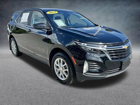 Used 2024 Chevrolet Equinox LT AWD/4WD image 3