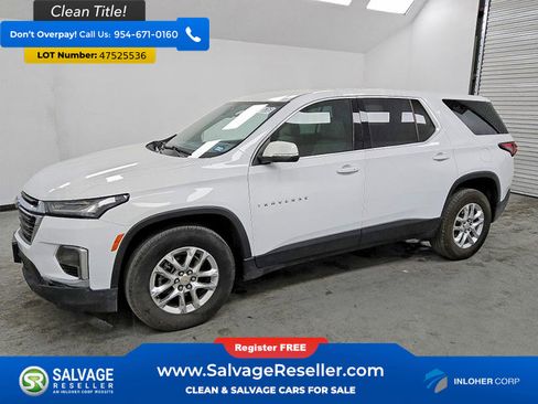 Used 2023 Chevrolet Traverse LS image 1