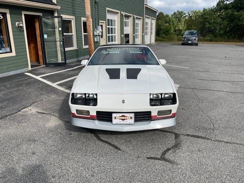 Used 1987 Chevrolet Camaro Z28 RWD image 7