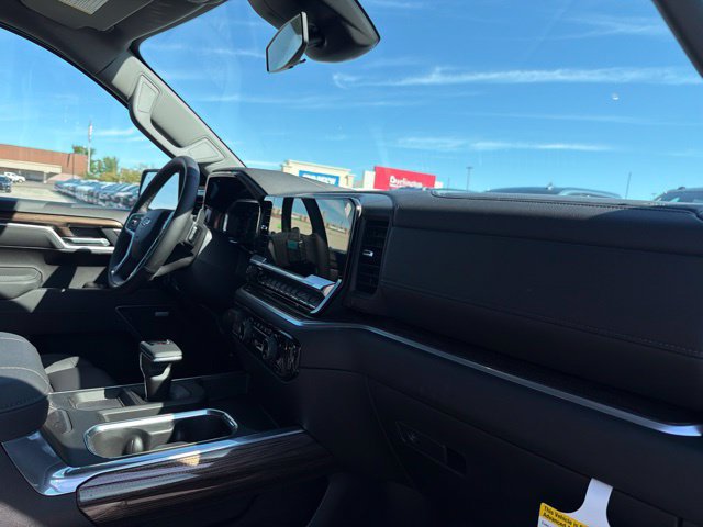 New 2026 Chevrolet Silverado 1500 RST w/ Redline Edition AWD/4WD image 22