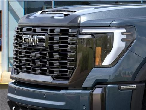 New 2026 GMC Sierra 2500 Denali Ultimate AWD/4WD image 13