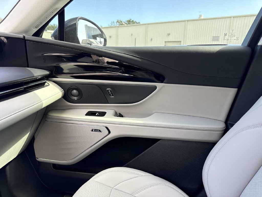 New 2026 Lincoln Nautilus Premier w/ Equipment Group 102A AWD/4WD image 22