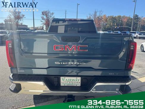 Used 2024 GMC Sierra 2500 SLT w/ SLT Premium Package image 7