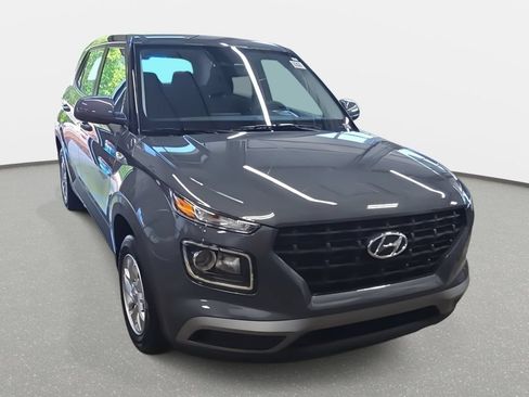 New 2026 Hyundai Venue SE FWD image 3