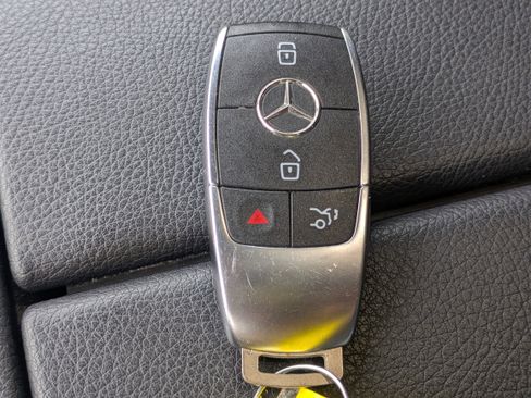 Used 2024 Mercedes-Benz GLS 450 4MATIC image 30
