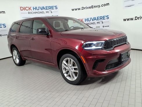 Used 2023 Dodge Durango GT AWD/4WD image 3