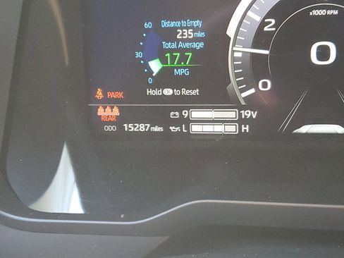 Used 2024 Toyota Tundra Limited image 23