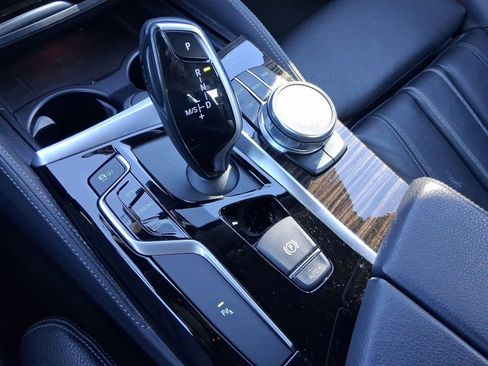 Used 2019 BMW 540i image 18