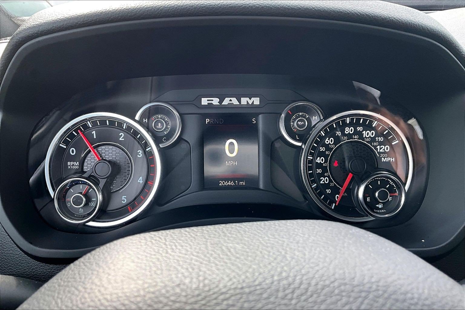 Used 2024 RAM 2500 Big Horn w/ Night Edition AWD/4WD image 18