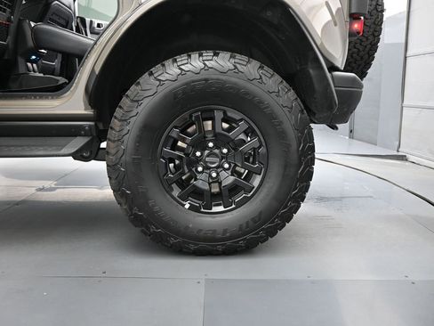 Certified 2025 Ford Bronco Raptor w/ Interior Carbon Fiber Pack image 23