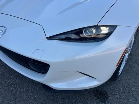 Used 2024 MAZDA MX-5 Miata Grand Touring RWD image 10