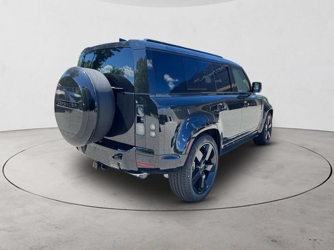 New 2026 Land Rover Defender 110 X AWD/4WD image 5