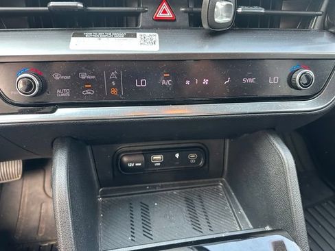 Used 2023 Kia Sportage EX FWD image 13