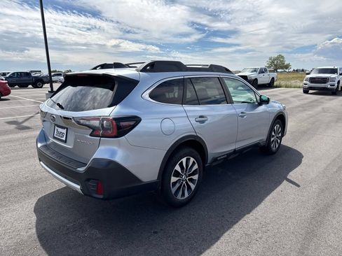 Used 2020 Subaru Outback Limited w/ Popular Package #2 AWD/4WD image 7
