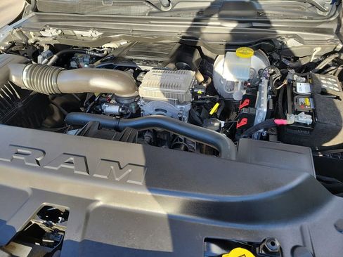Used 2022 RAM 1500 Limited image 12