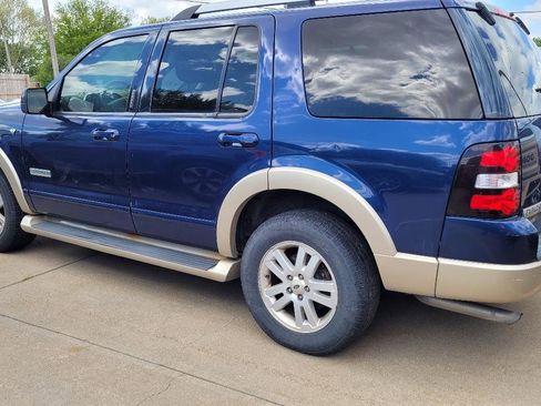 Used 2007 Ford Explorer Eddie Bauer AWD/4WD image 3