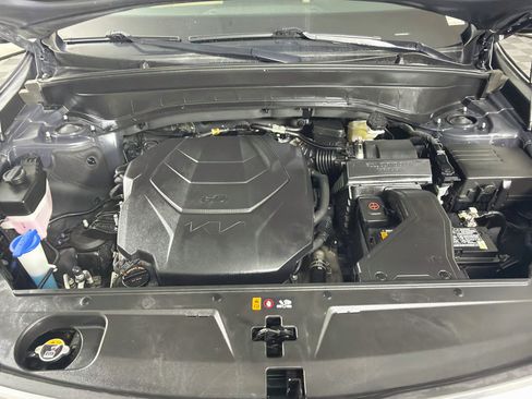 Used 2022 Kia Telluride SX w/ Towing Package FWD image 35