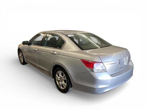 Used 2009 Honda Accord LX-P image 3
