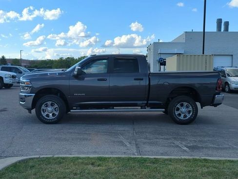 Used 2025 RAM 2500 Big Horn AWD/4WD image 6