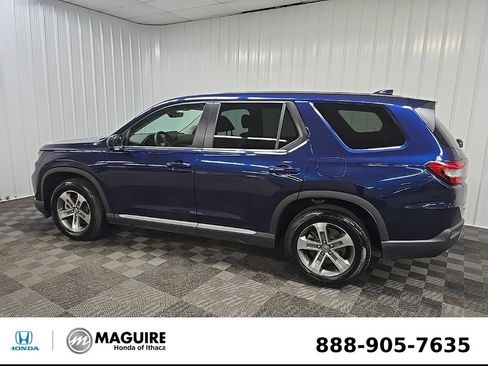 Used 2025 Honda Pilot EX-L image 4